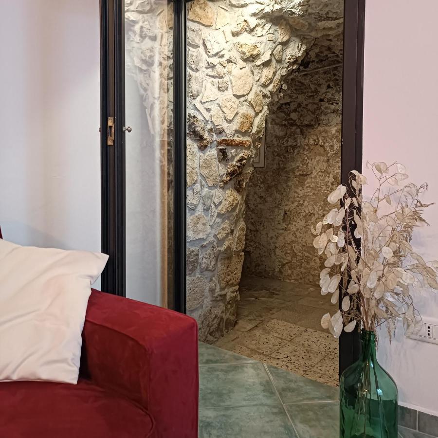 La Casetta Nelle Mura تيراتشينا المظهر الخارجي الصورة