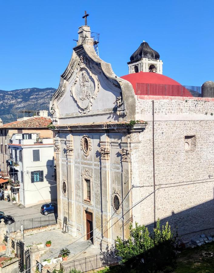 La Casetta Nelle Mura تيراتشينا المظهر الخارجي الصورة
